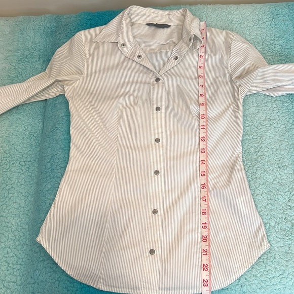 🔥Armani Exchange White and Black Striped Shirt🔥 - Picture 5 of 7